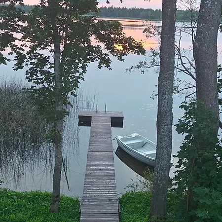 Saunaga Maja Jaerve Aeaeres Holiday home Valgjarve